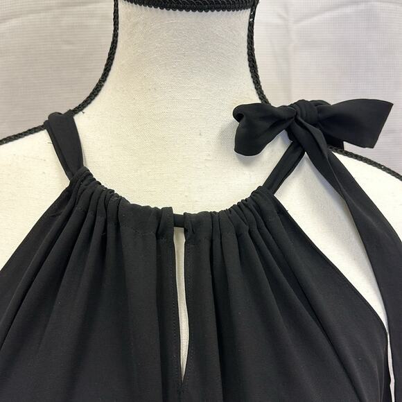 ⚫️Theory Black Halter Dress with Shoulder Tie & Pockets ⚫️ - Picture 2 of 8
